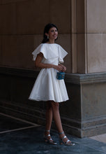 Load image into Gallery viewer, Trenta || (White)