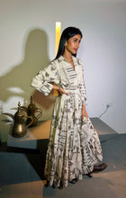 Load image into Gallery viewer, Greige