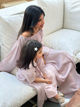 Load image into Gallery viewer, Crystal mini (blush)