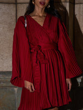 Load image into Gallery viewer, Belle