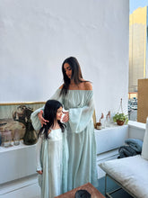 Load image into Gallery viewer, Crystal mini (Sage green)