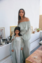 Load image into Gallery viewer, Crystal mini (Sage green)