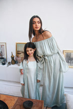 Load image into Gallery viewer, Crystal mini (Sage green)