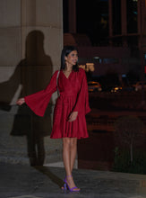 Load image into Gallery viewer, Belle