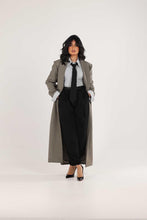 Load image into Gallery viewer, Essential long blazer