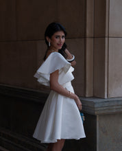 Load image into Gallery viewer, Trenta || (White)