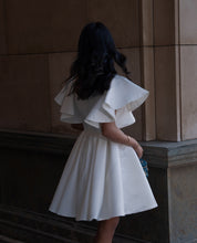 Load image into Gallery viewer, Trenta || (White)