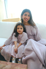 Load image into Gallery viewer, Crystal mini (blush)