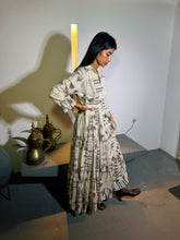 Load image into Gallery viewer, Greige