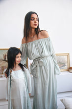 Load image into Gallery viewer, Crystal mini (Sage green)