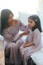 Load image into Gallery viewer, Crystal mini (blush)