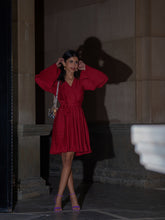 Load image into Gallery viewer, Belle