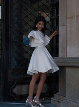 Load image into Gallery viewer, Trenta || (White)