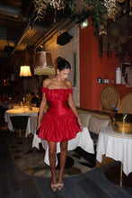 Load image into Gallery viewer, Bella (Red)