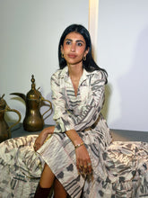 Load image into Gallery viewer, Greige