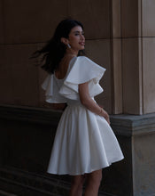 Load image into Gallery viewer, Trenta || (White)