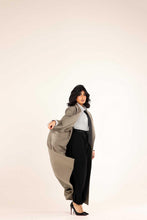 Load image into Gallery viewer, Essential long blazer