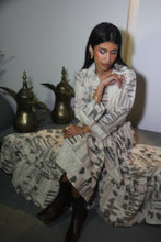 Load image into Gallery viewer, Greige