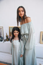 Load image into Gallery viewer, Crystal mini (Sage green)