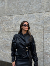 Load image into Gallery viewer, Cuir (Black)