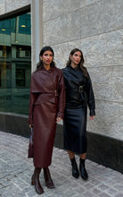 Load image into Gallery viewer, Cuir (Black)