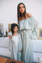 Load image into Gallery viewer, Crystal mini (Sage green)