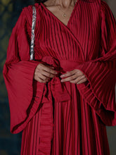 Load image into Gallery viewer, Belle