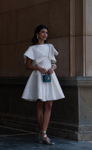 Load image into Gallery viewer, Trenta || (White)