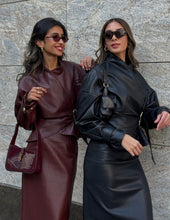 Load image into Gallery viewer, Cuir (Black)