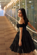 Load image into Gallery viewer, Miley