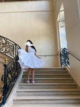 Load image into Gallery viewer, Telsa (White)