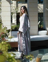 Load image into Gallery viewer, Embelished Bisht Set