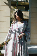 Load image into Gallery viewer, Embelished Bisht Set