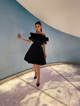 Load image into Gallery viewer, X Ruffle (Black)