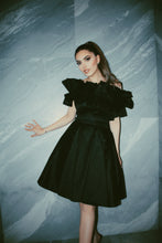 Load image into Gallery viewer, X Ruffle (Black)