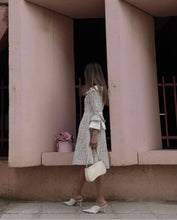 Load image into Gallery viewer, Classivic