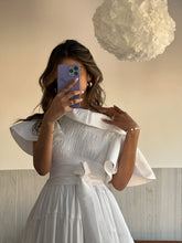 Load image into Gallery viewer, White Luxe (Ramadan Edition)