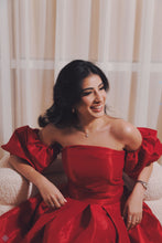 Load image into Gallery viewer, Vipuff (Red)