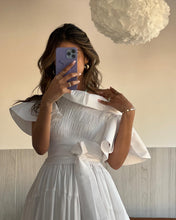 Load image into Gallery viewer, White Luxe (Ramadan Edition)