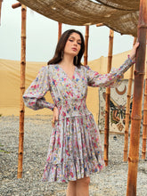 Load image into Gallery viewer, Luna
