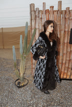 Load image into Gallery viewer, Frost Noir
