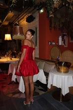 Load image into Gallery viewer, Bella (Red)
