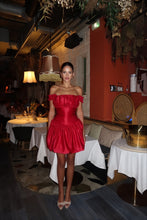 Load image into Gallery viewer, Bella (Red)
