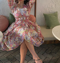 Load image into Gallery viewer, Ruffle (Pink)
